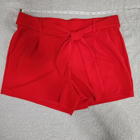 Loft bundle of shorts - Picture 2 of 9